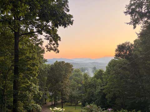 Photo of 1424 Dowdle Mountain Road, Franklin, NC 28734 (MLS # 26047461)
