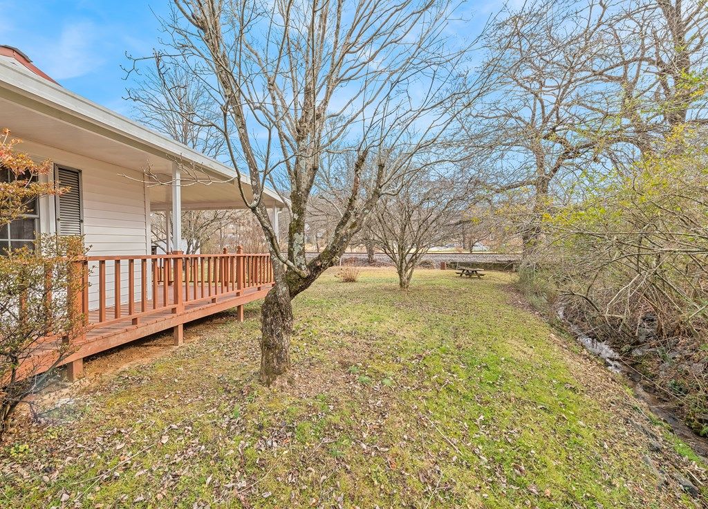 Photo of 1124 Skyland Dr, Sylva, NC 28779 (MLS # 26043176)