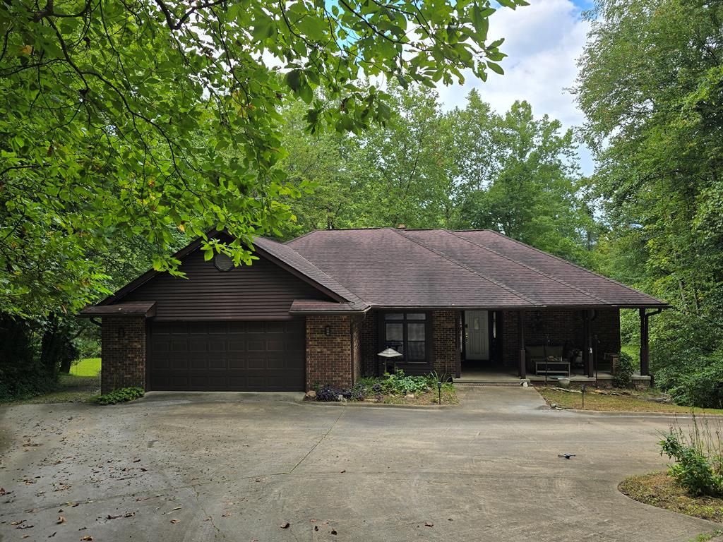Photo of 187 Turtle Creek Rd, Sylva, NC 28779 (MLS # 26042081)