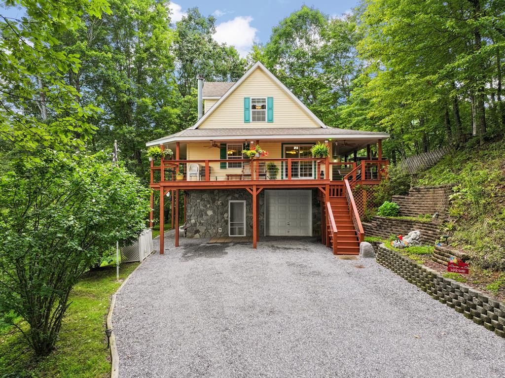 Photo of 96 Brentwood Trail, Sylva, NC 28779 (MLS # 26041945)