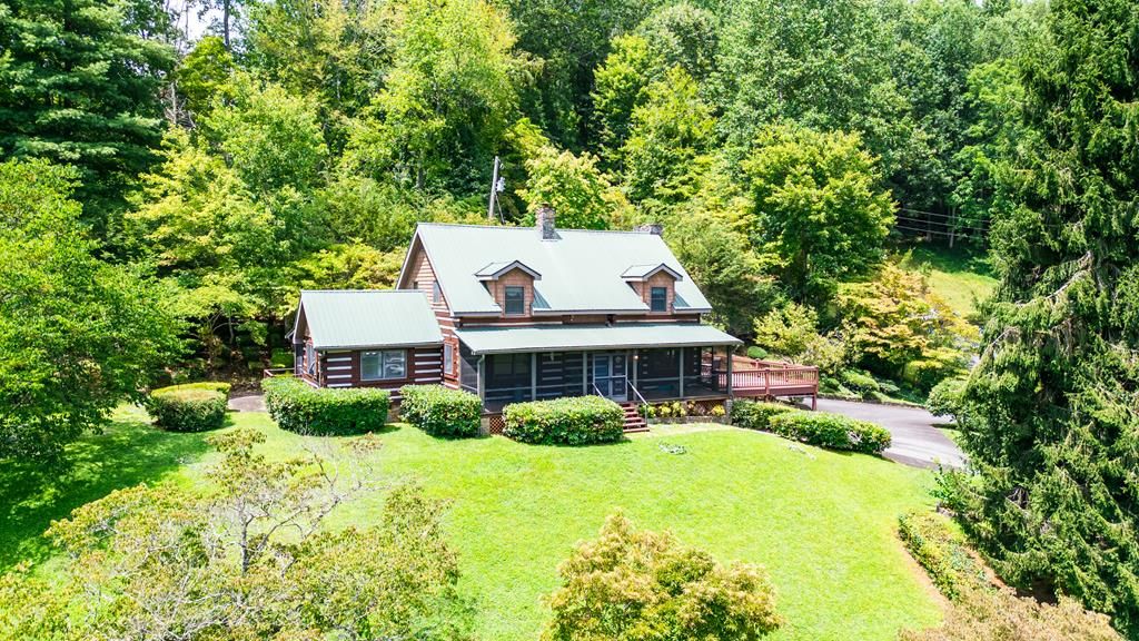 Photo of 83 Daybreak Rdg, Sylva, NC 28779 (MLS # 26045229)
