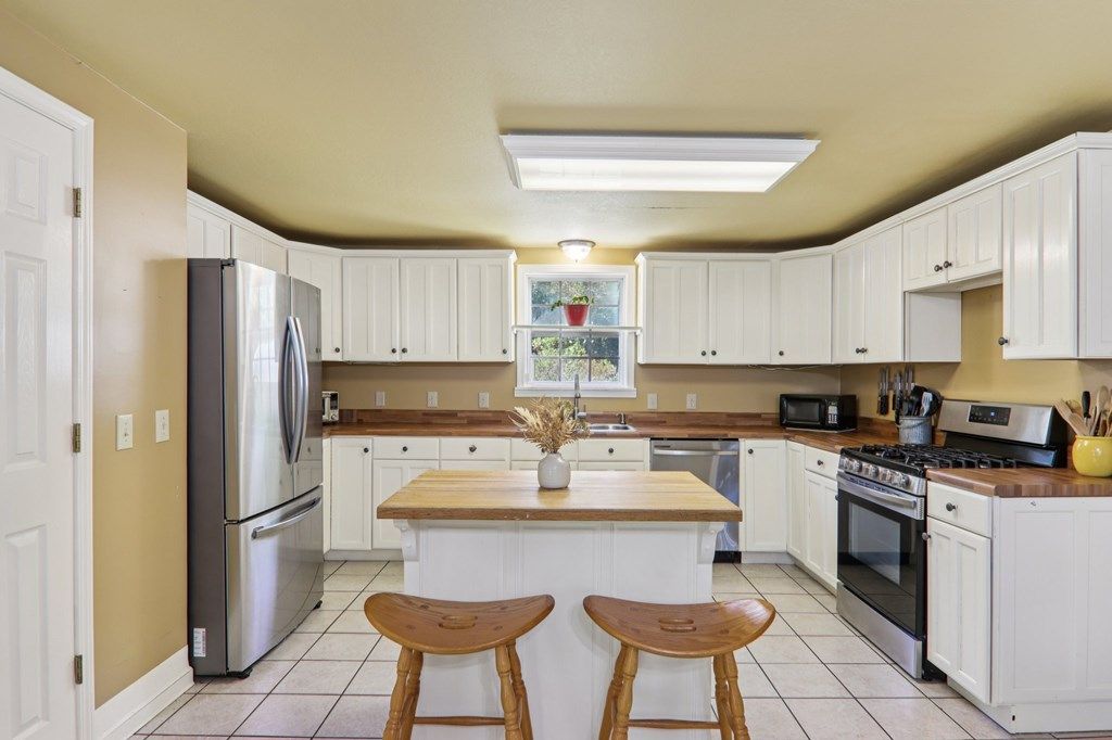 Photo of 73 Robinson Gap Lane, Bryson City, NC 28713 (MLS # 26042429)