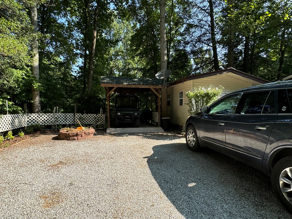 156 Finch Knob Rd