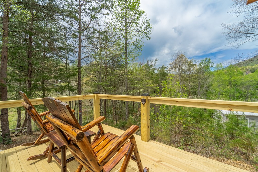 108 Bear Pen Cove