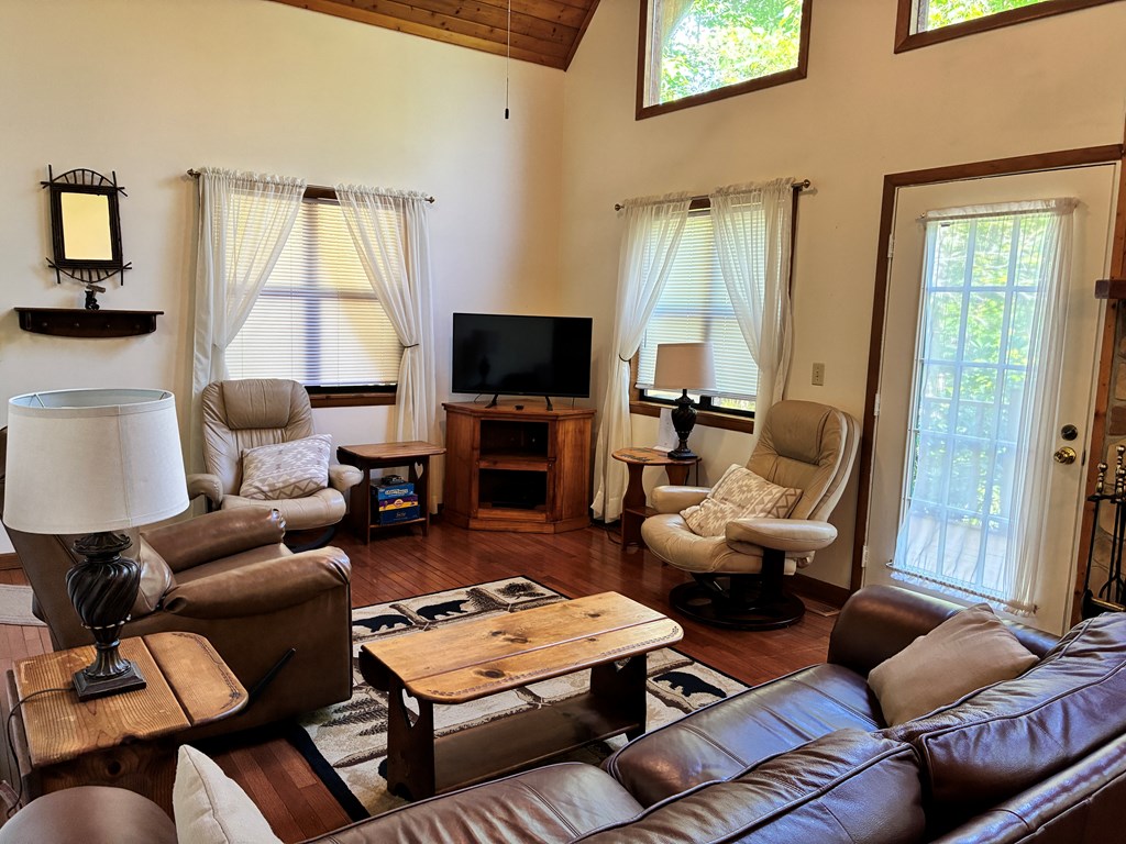 Robbinsville (Graham), North Carolina 28771, United States, 2 Bedrooms Bedrooms, ,2 BathroomsBathrooms,Residential,Active,157288