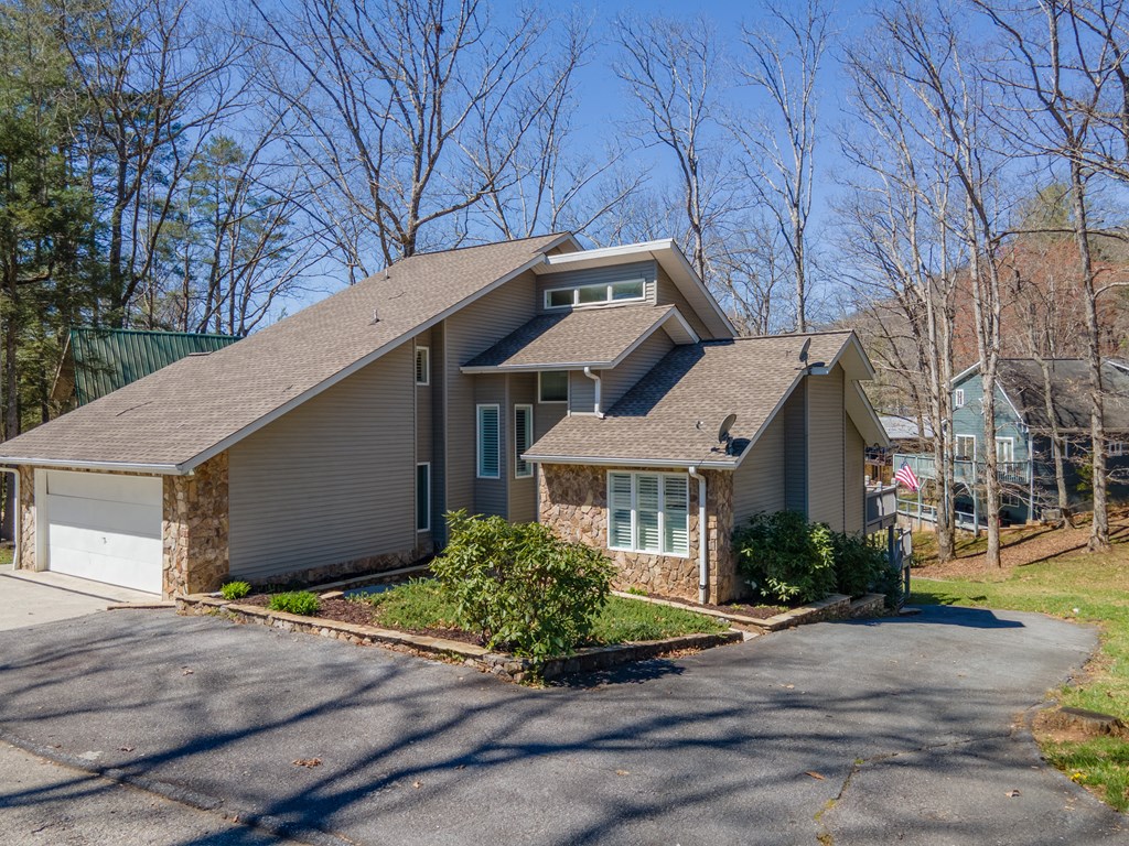 82 Avisco Road