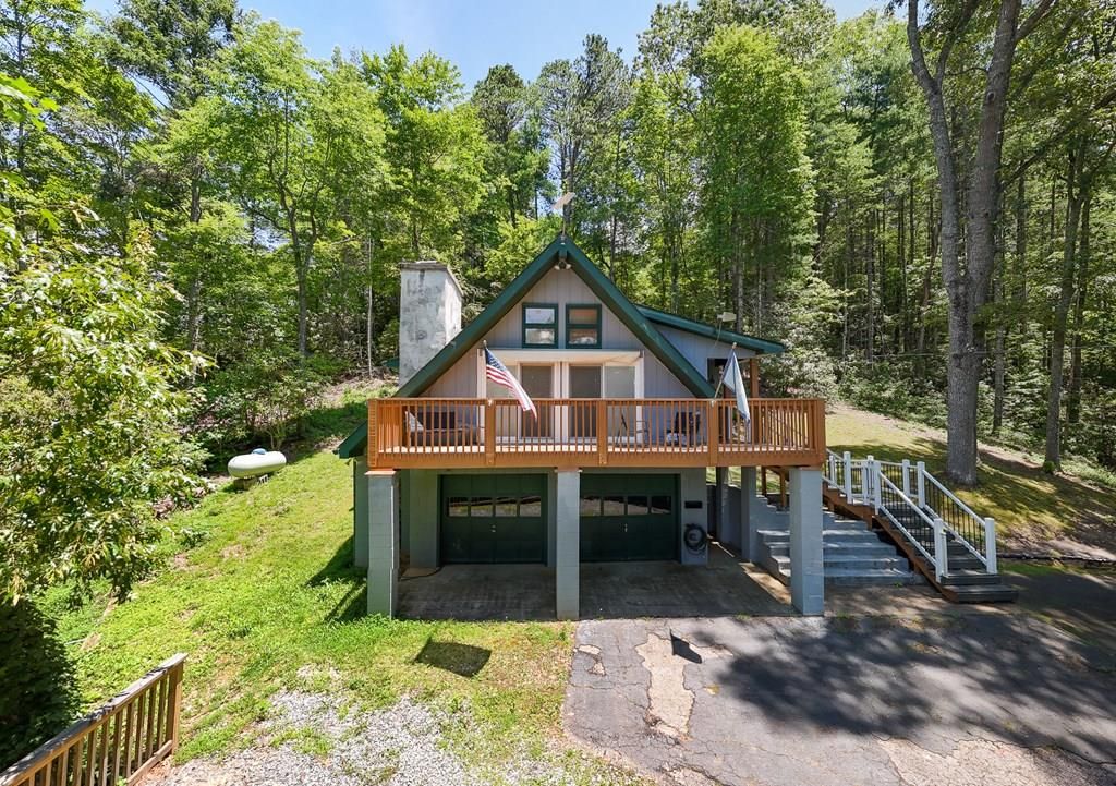 Photo of 68 Mountain Drive, Robbinsville (Graham), NC 28771 (MLS # 26041318)