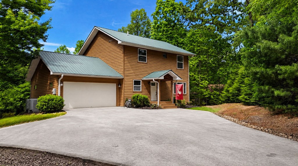 335 Underburg Ln