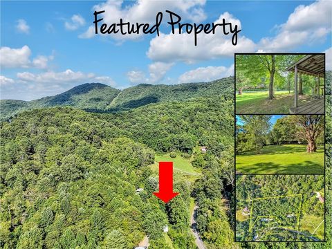 Photo of 323 Jody Cove Road, Canton, NC 28716 (MLS # 26047265)