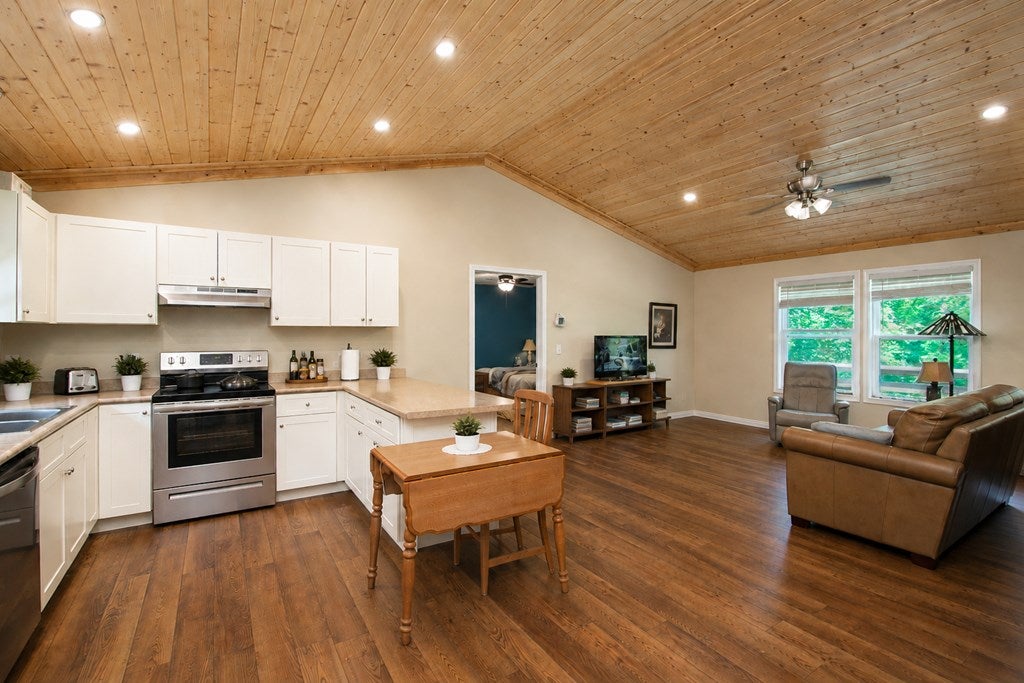 Photo of 24 Old Old Rogers Rd, Sylva, NC 28779 (MLS # 26047688)
