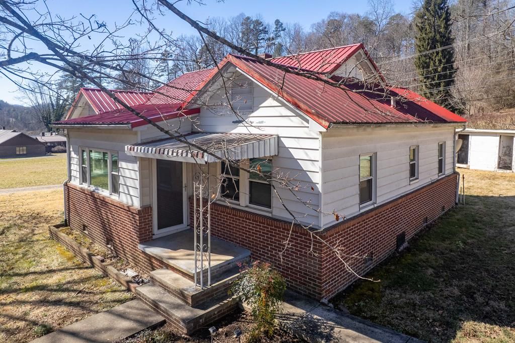 Photo of 289 Fisher Creek Road, Sylva, NC 28779 (MLS # 26045356)