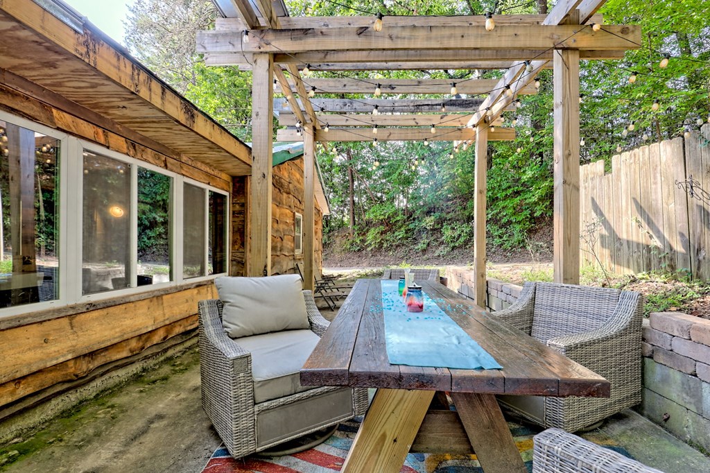 Murphy, South Carolina 29806, United States, 3 Bedrooms Bedrooms, ,2 BathroomsBathrooms,Residential,Active,210777