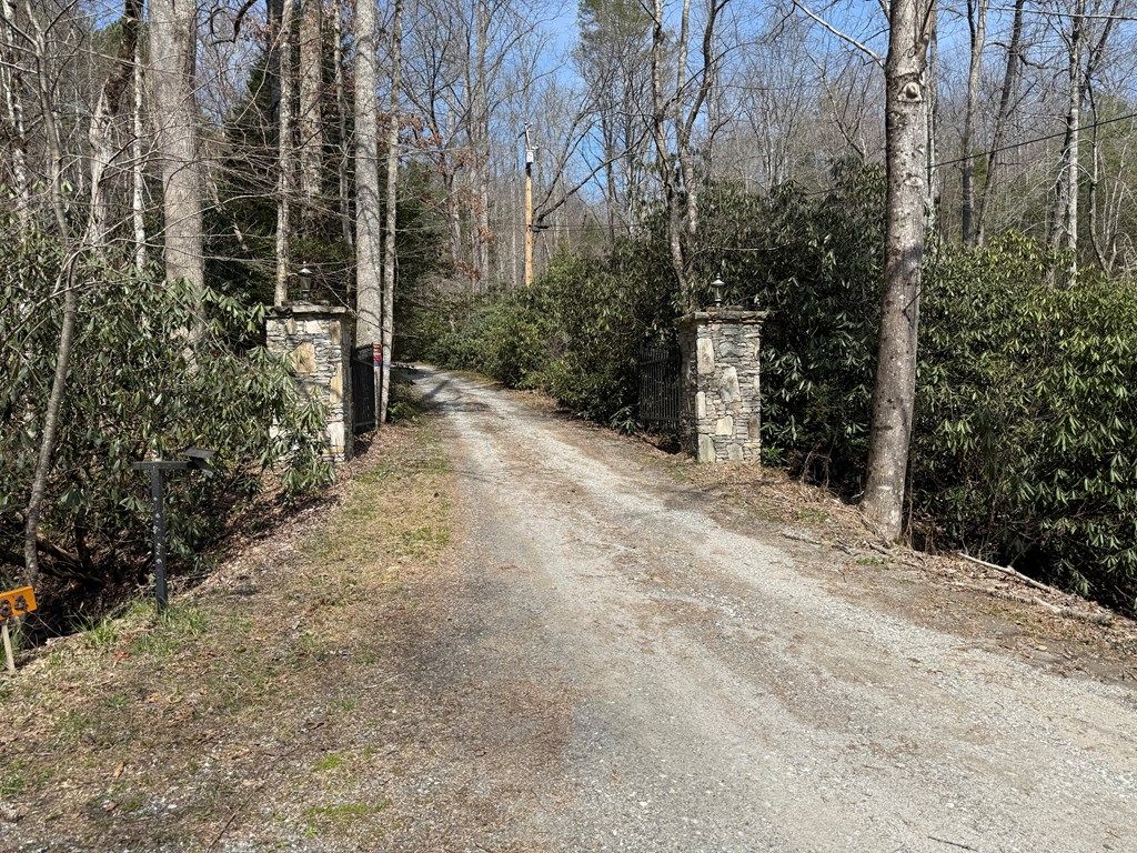 Photo of 128 Mamies Way, Robbinsville (Graham), NC 28771 (MLS # 26046690)