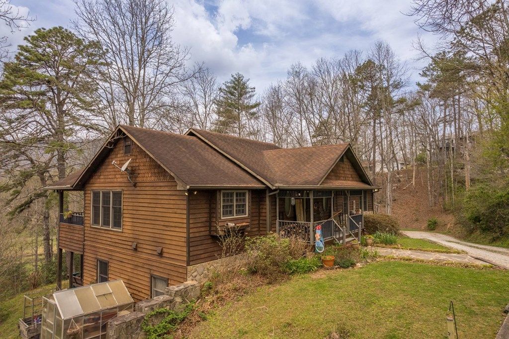 Photo of 97 Covered Bridge Rd, Stecoah, NC 28771 (MLS # 26047080)