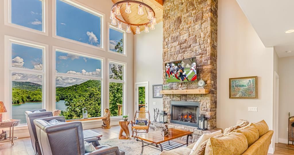 Photo of 216 Alarka Point, Bryson City, NC 28713 (MLS # 26041892)