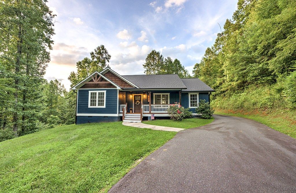 Photo of 289 Utica Trail, Sylva, NC 28779 (MLS # 26041895)