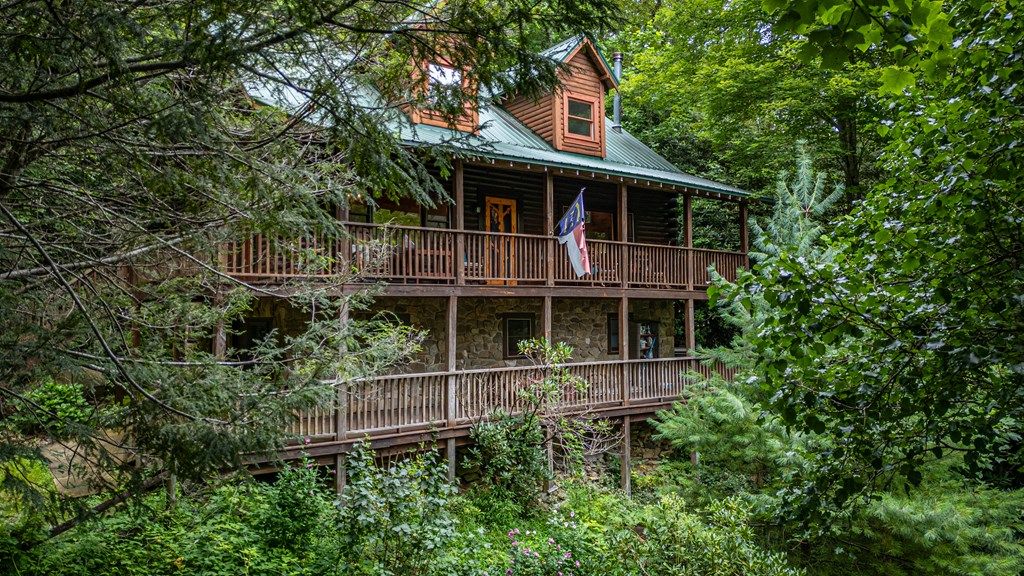 Photo of 1149 Unahala Creek Road, Bryson City, NC 28713 (MLS # 26041858)