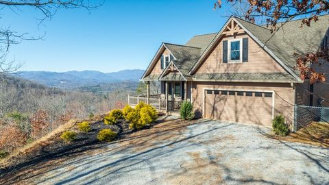 Photo of 209 Cloud Dancer Ridge, Franklin, NC 28734 (MLS # 26045427)