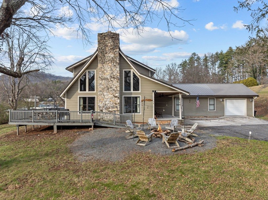 Photo of 540 Toot Hollow Road, Bryson City, NC 28713 (MLS # 26047018)