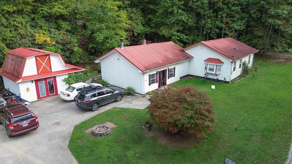 Photo of 1395 Panther Creek, Almond, NC 28702 (MLS # 26042190)