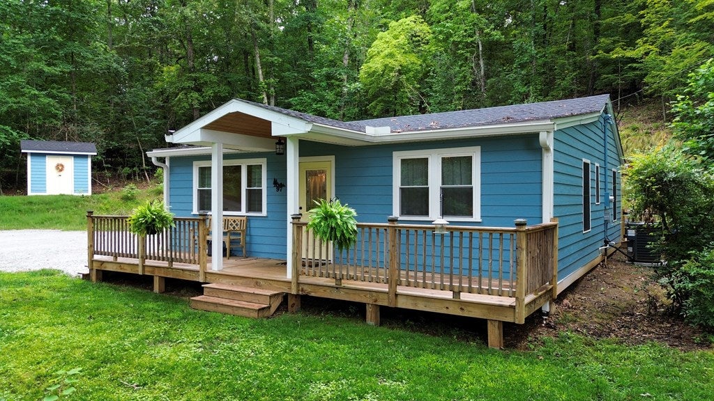 97 Silver Spruce Ln.
