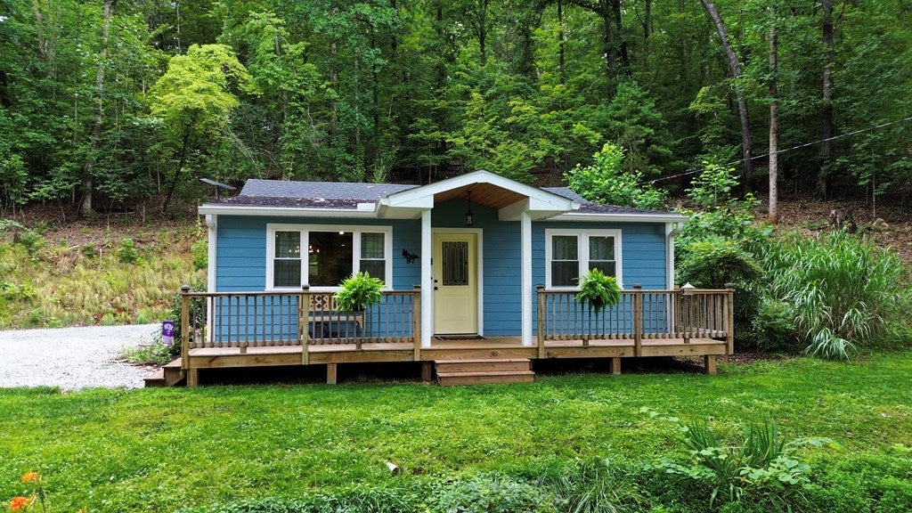 97 Silver Spruce Ln.