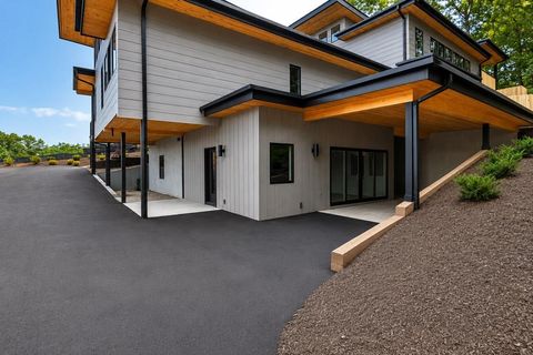 Photo of 197 Mountain Laurel Ridge, Franklin, NC 28734 (MLS # 26047943)