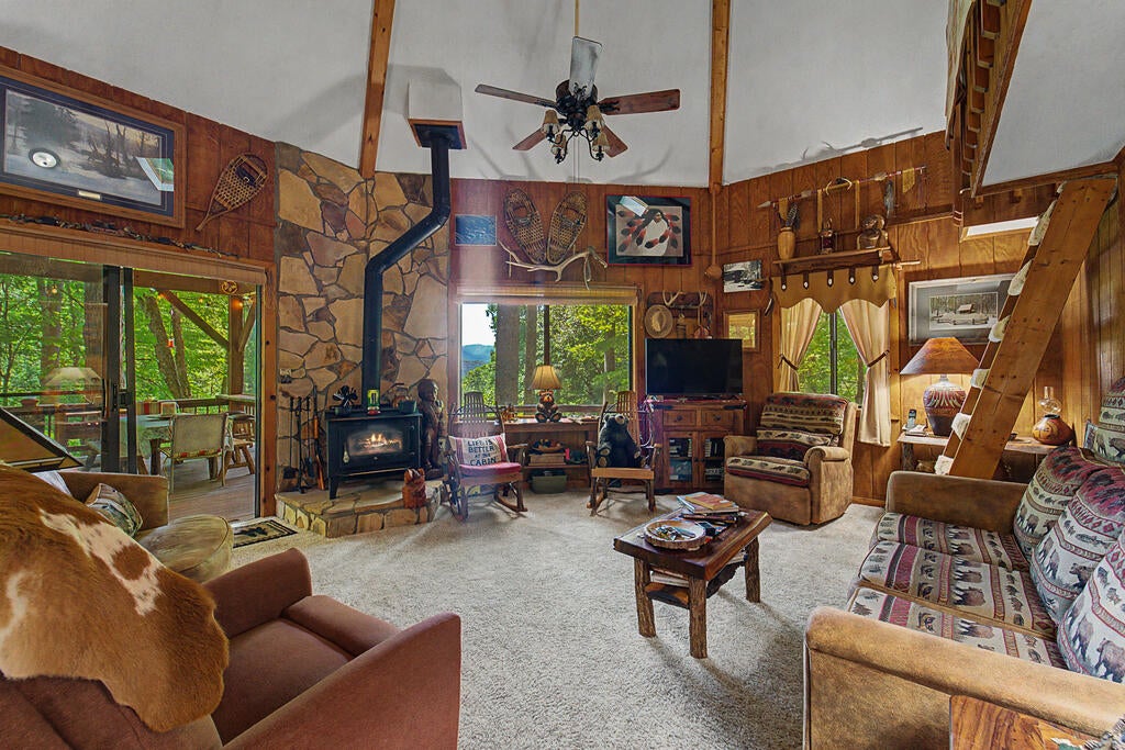 204 Mountain Laurel Drive
