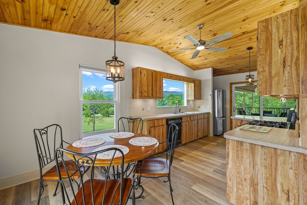 208 Quail Ridge Trail