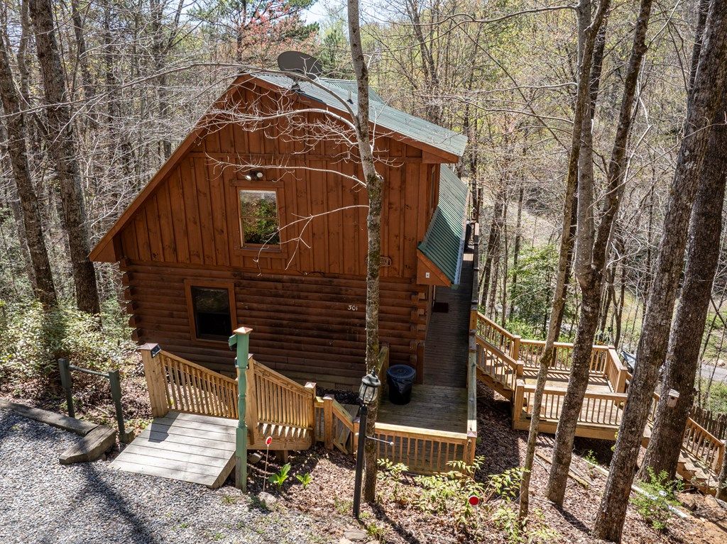 Photo of 301 Bailey Ave, Bryson City, NC 28713 (MLS # 26040623)