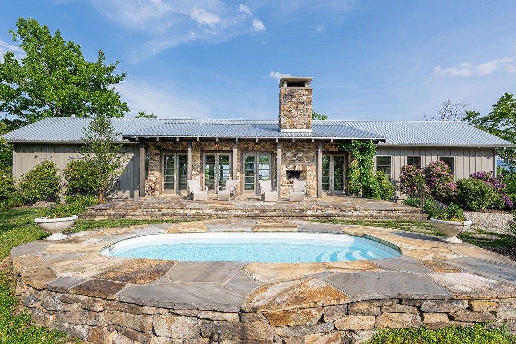 Photo of 532 Tsali Crossing N, Bryson City, NC 28713 (MLS # 26045284)