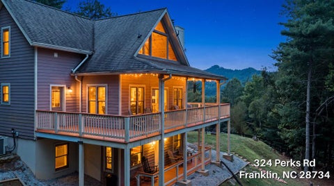 Photo of 324 Perks Rd, Franklin, NC 28734 (MLS # 26048510)