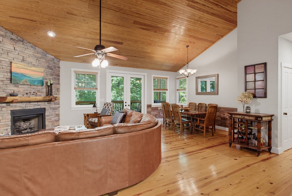 112 Boulder Creek