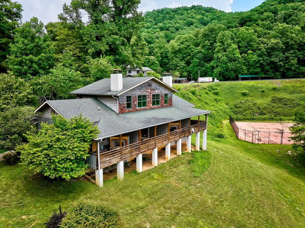 Photo of 31 Valley Lane, Bryson City, NC 28713 (MLS # 26041424)
