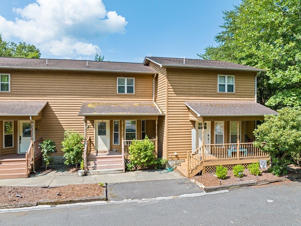 Photo of 151 Country Club Drive #3 Dr, Whittier, NC 28789 (MLS # 26041529)