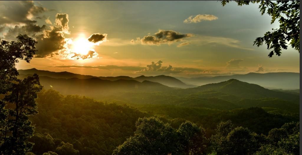 Photo of 639 Deer Ridge Rd, Bryson City, NC 28713 (MLS # 26042150)