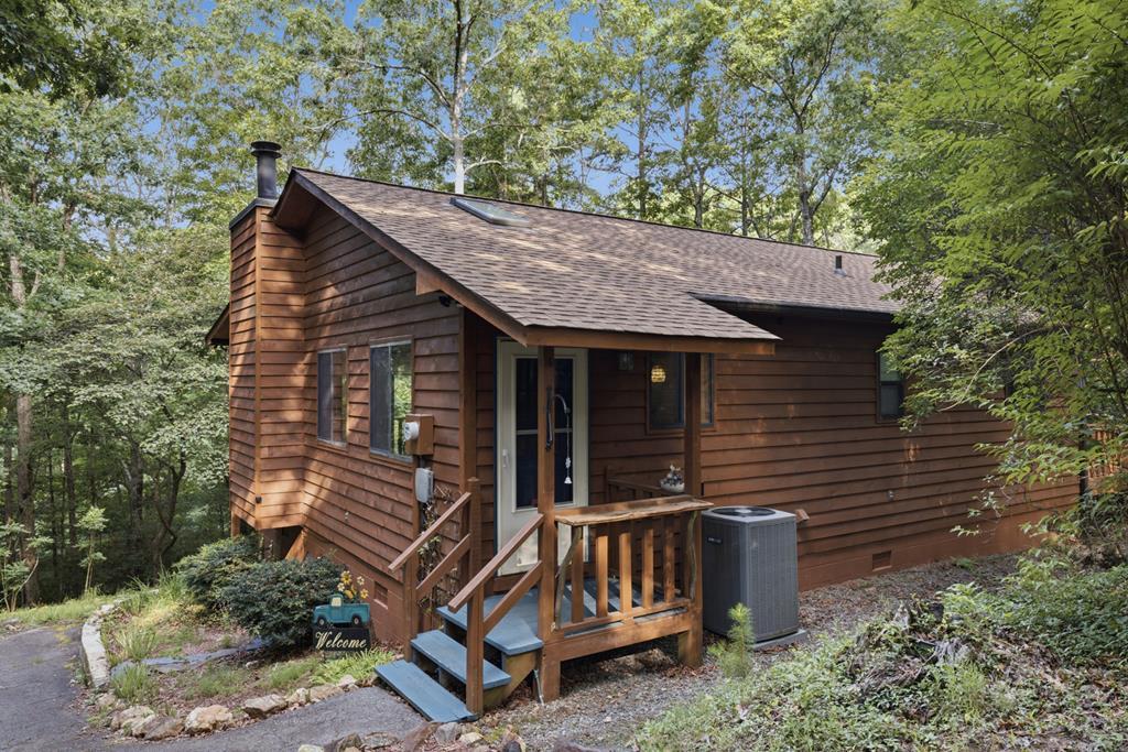 Photo of 221 Chatto Loop Road, Murphy, NC 28906 (MLS # 26048035)