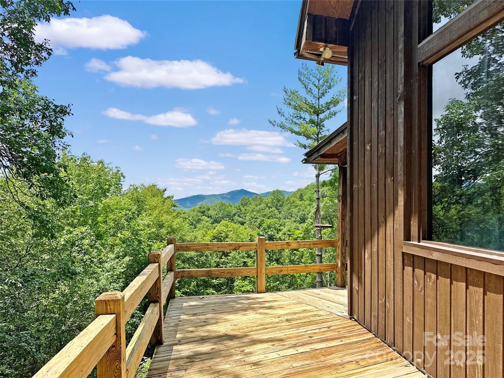 Topton, North Carolina 28781, United States, 2 Bedrooms Bedrooms, ,2 BathroomsBathrooms,Residential,Active,172635