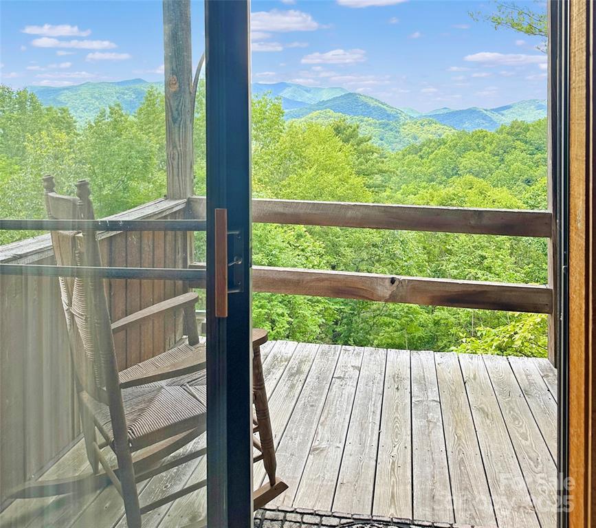 Topton, North Carolina 28781, United States, 2 Bedrooms Bedrooms, ,2 BathroomsBathrooms,Residential,Active,172635