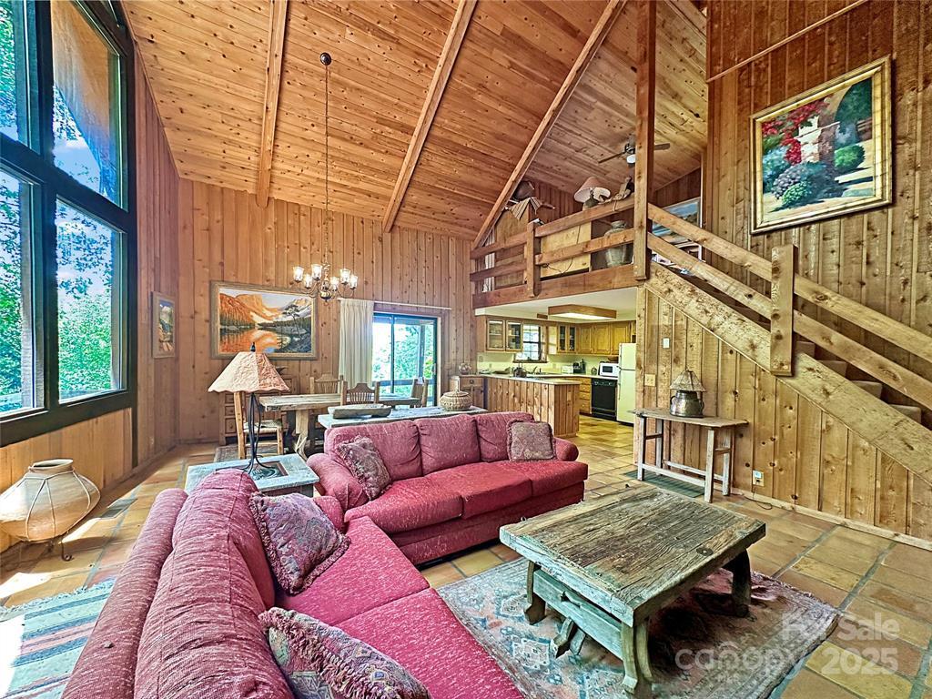 Topton, North Carolina 28781, United States, 2 Bedrooms Bedrooms, ,2 BathroomsBathrooms,Residential,Active,172635