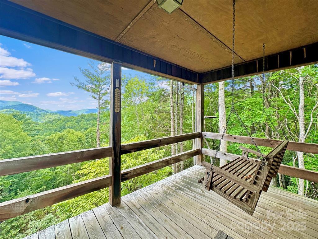 Topton, North Carolina 28781, United States, 2 Bedrooms Bedrooms, ,2 BathroomsBathrooms,Residential,Active,172635