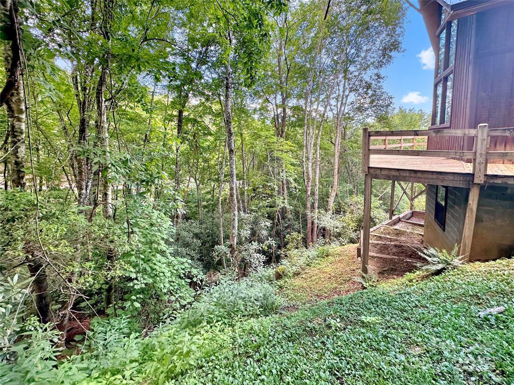 Topton, North Carolina 28781, United States, 2 Bedrooms Bedrooms, ,2 BathroomsBathrooms,Residential,Active,172635