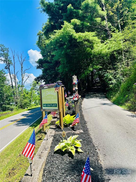 Topton, North Carolina 28781, United States, 2 Bedrooms Bedrooms, ,2 BathroomsBathrooms,Residential,Active,172635