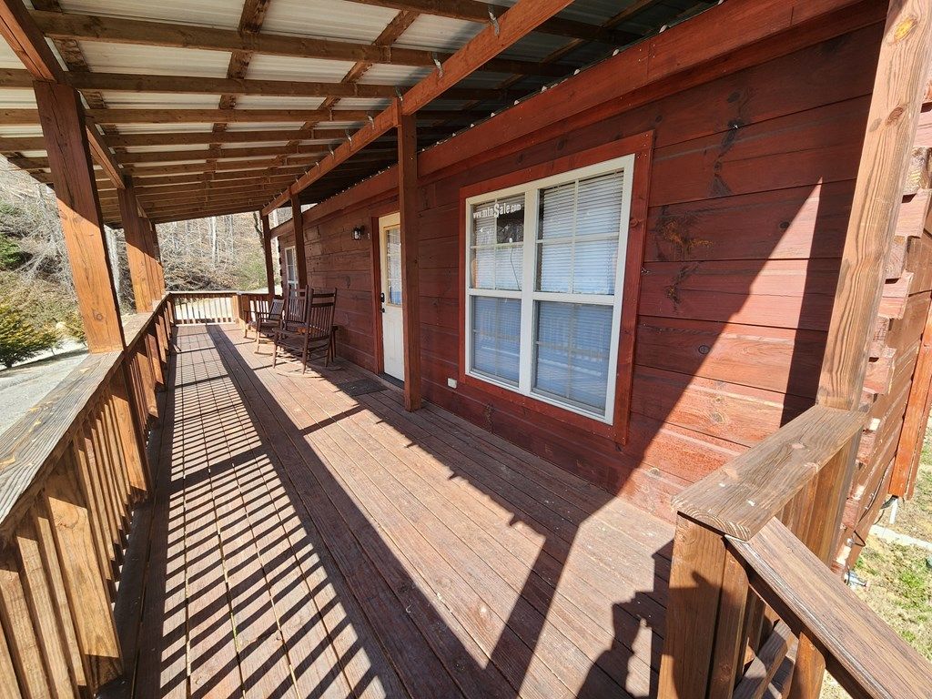 Photo of 32 Cherokee Bluff, Whittier, NC 28789 (MLS # 26044224)