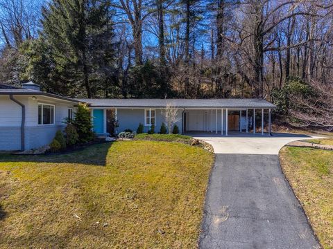 Photo of 240 N Country Club Dr, Cullowhee, NC 28723 (MLS # 26045385)