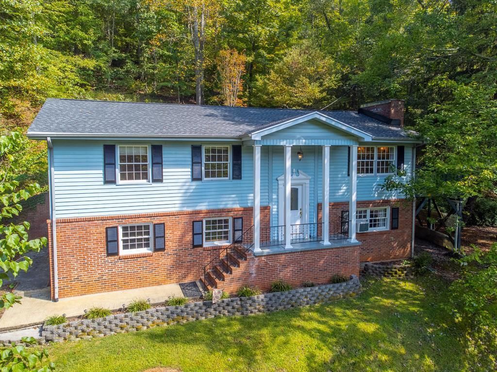 Photo of 1168 N Country Club Dr, Cullowhee, NC 28723 (MLS # 26046685)