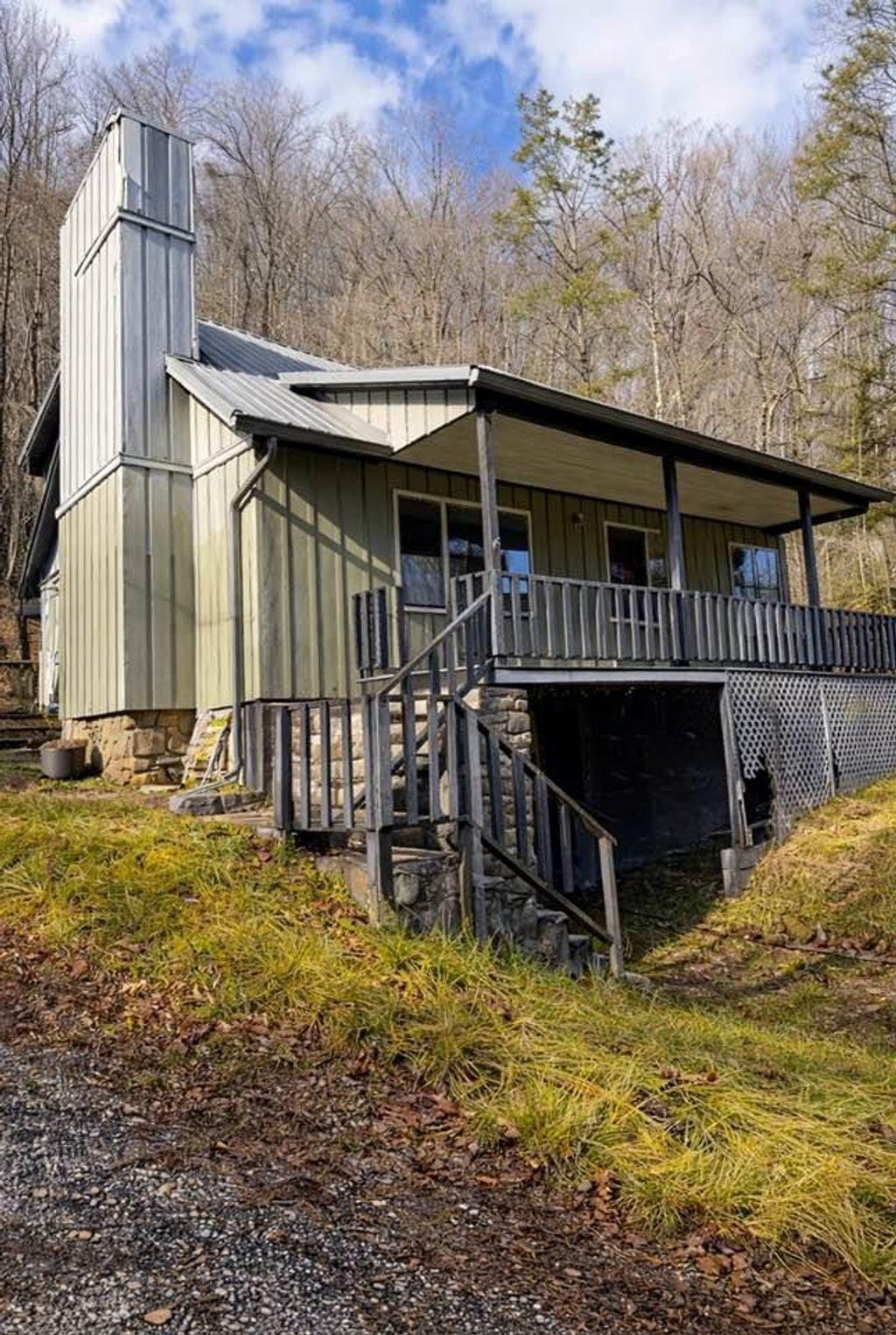 Photo of 2251 Snowbird Rd, Robbinsville (Graham), NC 28771 (MLS # 26044230)