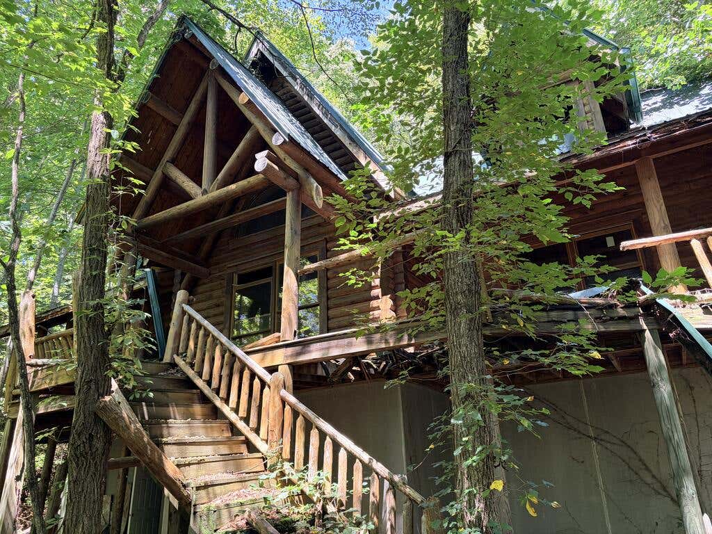 Photo of 257, 404 Loose Wire Way, Sylva, NC 28779 (MLS # 26048298)