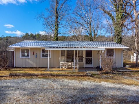 Photo of 1350 Lake Emory Rd, Franklin, NC 28734 (MLS # 26046677)
