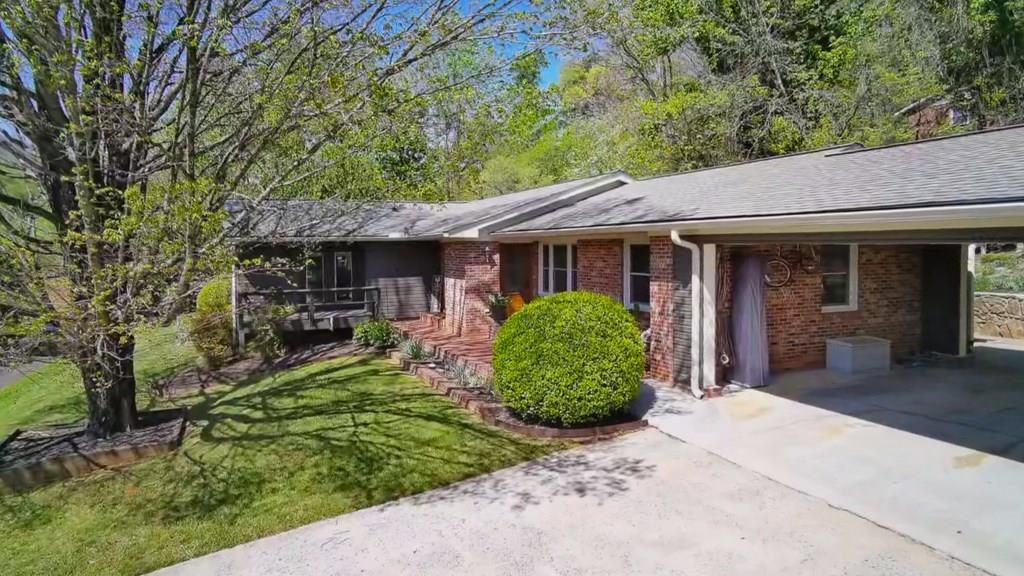 Photo of 52 Briar Patch Rd, Cullowhee, NC 28723 (MLS # 26047019)